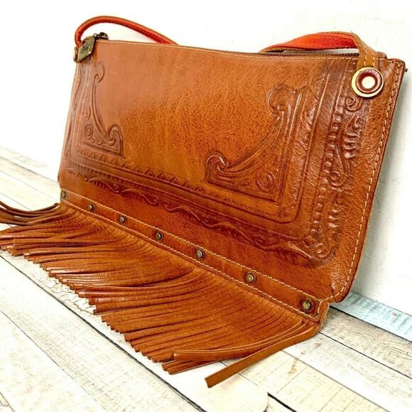 MADDALENA MARCONI ITALY TAN GENUINE LEATHER FRINGE SLIM SHOULDER BAG HANDBAG - Picture 2 of 12